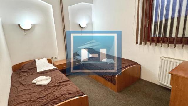 Poslovni prostor, Prodaja, 1560m2, Centar, Gradska lokacija, Despotovac