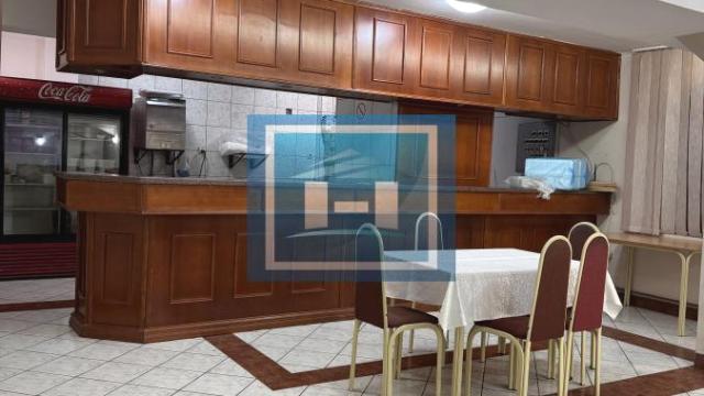 Poslovni prostor, Prodaja, 1560m2, Centar, Gradska lokacija, Despotovac