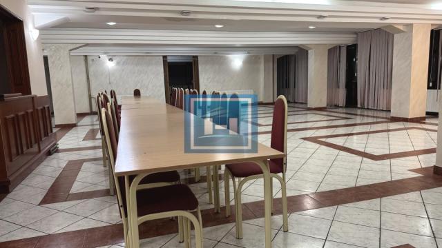 Poslovni prostor, Prodaja, 1560m2, Centar, Gradska lokacija, Despotovac