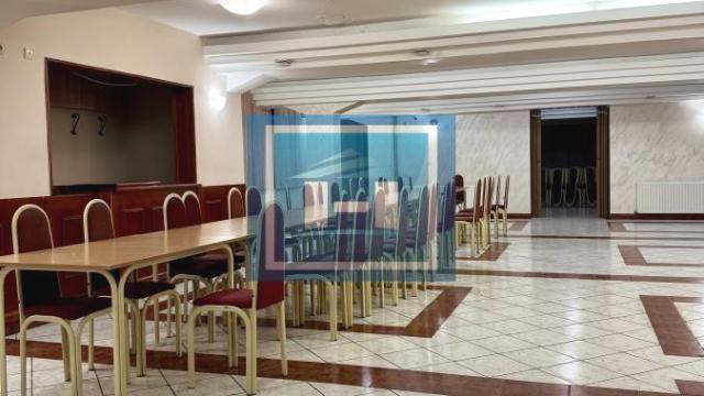 Poslovni prostor, Prodaja, 1560m2, Centar, Gradska lokacija, Despotovac