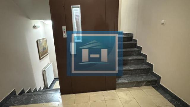 Poslovni prostor, Prodaja, 1560m2, Centar, Gradska lokacija, Despotovac