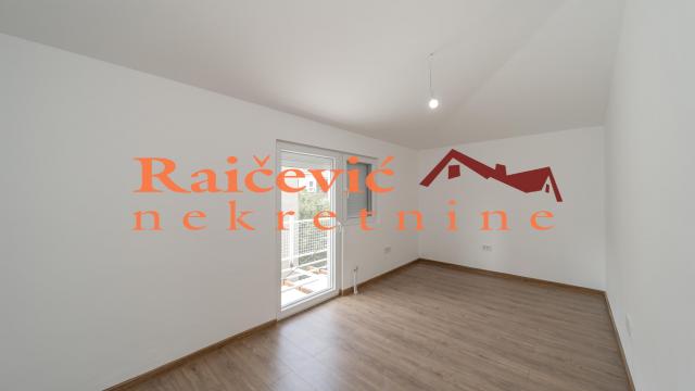 Stan, Trosoban, Prodaja, 83m2, Profesorska kolonija, Palilula, Mise Vujica