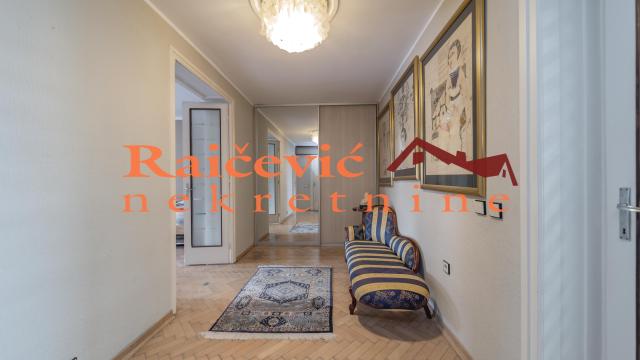 Stan, Trosoban, Prodaja, 72m2, Zeleni venac, Stari grad, Jug Bogdanova