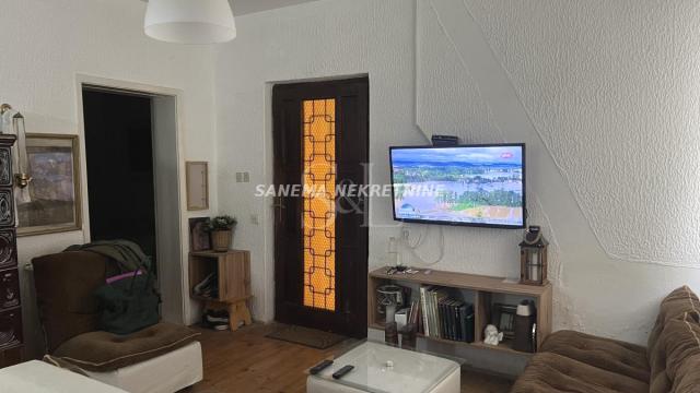 Kuća, četvorosoban, Prodaja, 214m2, Centar, Gradska lokacija, Sombor
