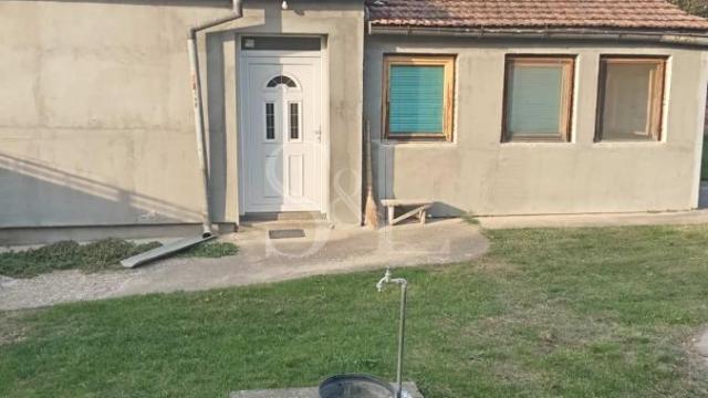 Kuća, Trosoban, Prodaja, 102m2, Stanišić, Okolno mesto, Sombor