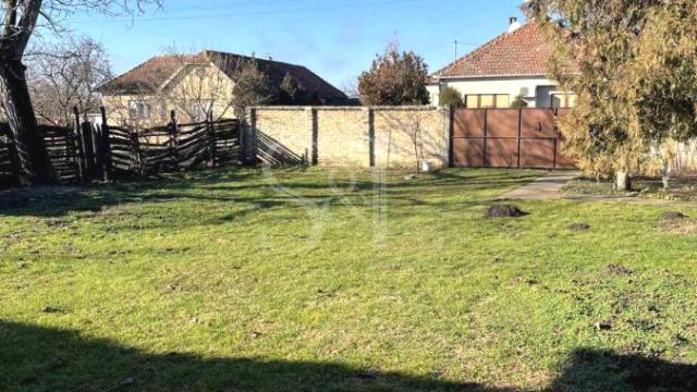 Kuća, Dvoiposoban, Prodaja, 122m2, Svetozar Miletić, Okolno mesto, Sombor