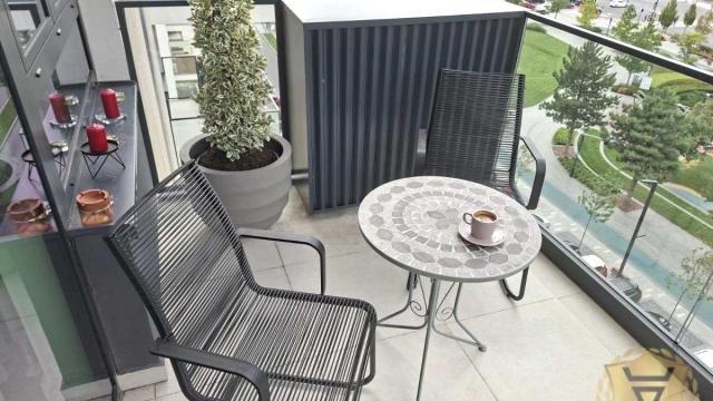 Stan, Dvosoban, Izdavanje, 61m2, Beograd na vodi, Savski venac, Luke Ćelovića Trebinjca