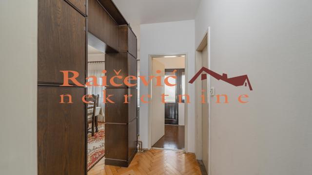 Kuća, Prodaja, 322m2, Mladenovac selo, Mladenovac, Smederevski put