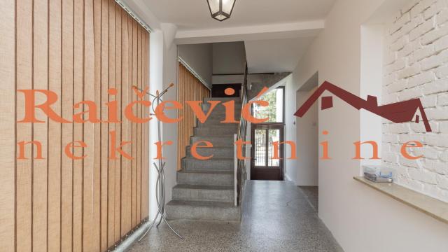 Kuća, Prodaja, 322m2, Mladenovac selo, Mladenovac, Smederevski put