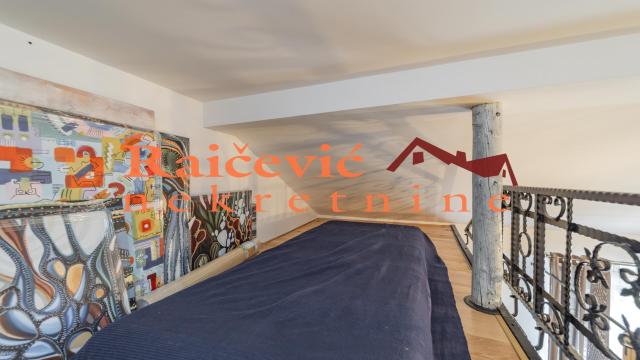 Kuća, Dvosoban, Izdavanje, 80m2, Cvetni trg, Vračar, Krunska
