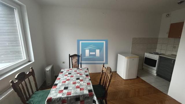 Stan, Jednosoban, Izdavanje, 42m2, Kajsijar, Gradska lokacija, Jagodina