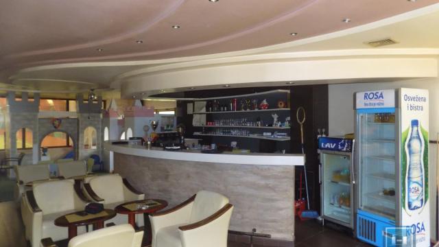 Poslovni prostor, Prodaja, 866m2, Centar, Gradska lokacija, Paraćin