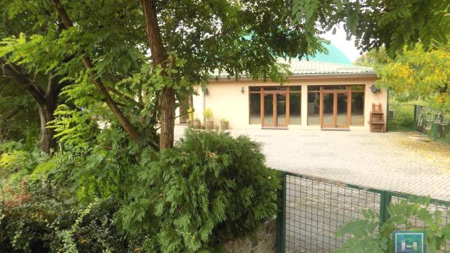 Poslovni prostor, Prodaja, 866m2, Centar, Gradska lokacija, Paraćin