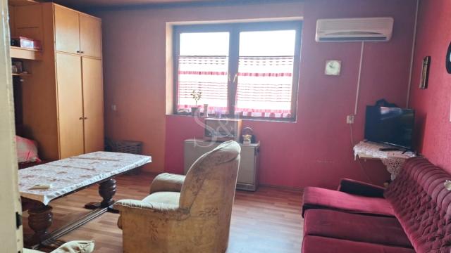 Stan, Prodaja, 36m2, Okolno mesto, Sombor
