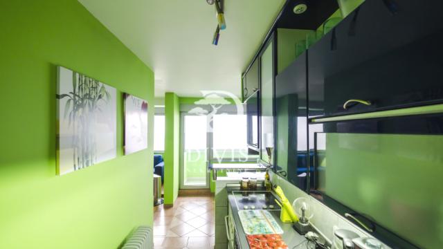 Stan, Trosoban, Prodaja, 80m2, Bulevar Maršala Tolbuhina