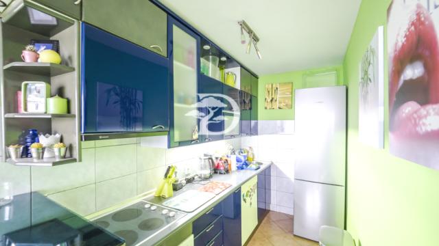 Stan, Trosoban, Prodaja, 80m2, Bulevar Maršala Tolbuhina