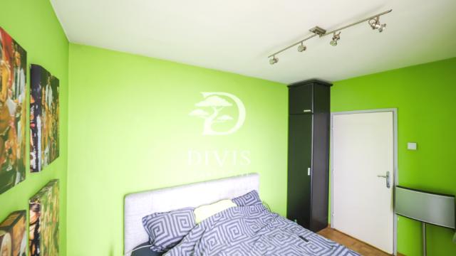 Stan, Trosoban, Prodaja, 80m2, Bulevar Maršala Tolbuhina