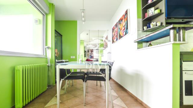 Stan, Trosoban, Prodaja, 80m2, Bulevar Maršala Tolbuhina