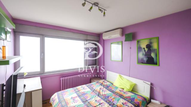 Stan, Trosoban, Prodaja, 80m2, Bulevar Maršala Tolbuhina