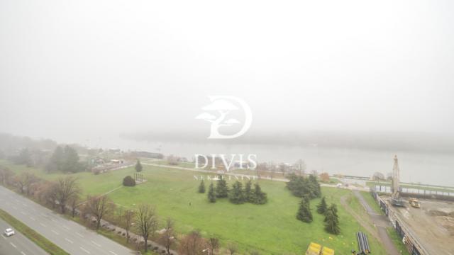 Stan, Trosoban, Prodaja, 80m2, Bulevar Maršala Tolbuhina