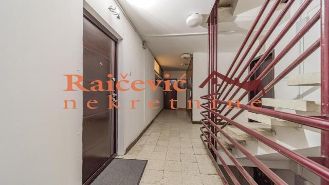 Stan, Dvosoban, Prodaja, 59m2, Cerak vinogradi, Čukarica, Breza