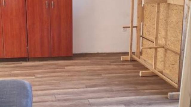 Kuća, četvorosoban, Izdavanje, 90m2, Ledine, Novi Beograd, Dobojska