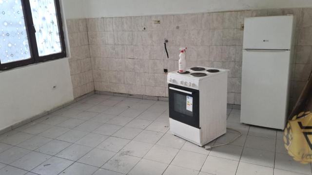 Kuća, četvorosoban, Izdavanje, 90m2, Ledine, Novi Beograd, Dobojska