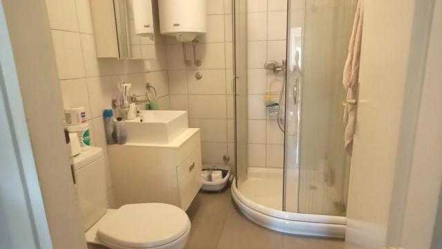 Stan, četvorosoban, Izdavanje, 85m2, Farmaceutski fakultet, Voždovac, Vojvode Stepe