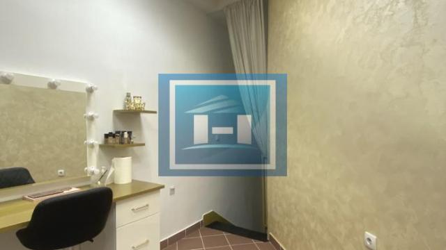 Poslovni prostor, Dvosoban, Izdavanje, 37m2, Centar, Gradska lokacija, Paraćin