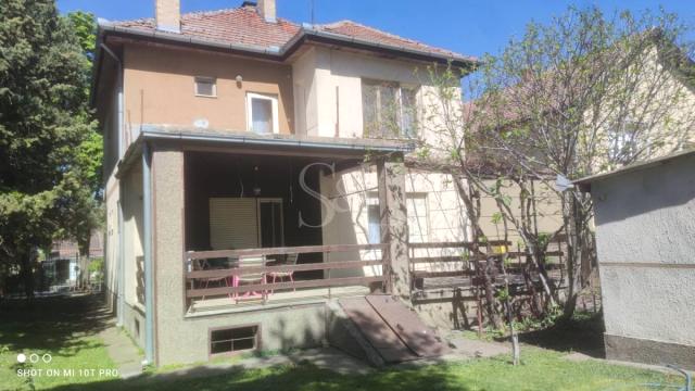 Kuća, četvorosoban, Prodaja, 250m2, Selenča, Gradska lokacija, Sombor