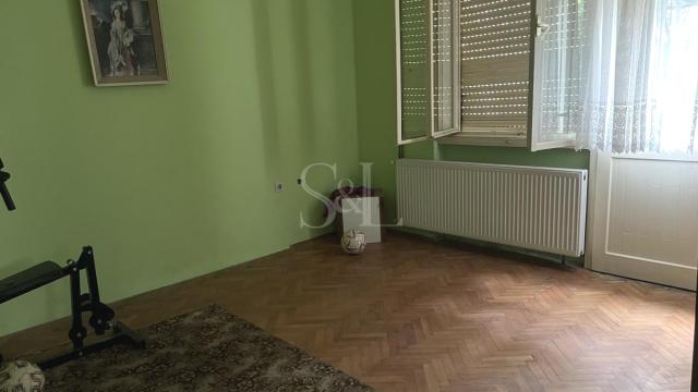 Kuća, četvorosoban, Prodaja, 250m2, Selenča, Gradska lokacija, Sombor