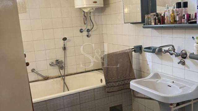 Kuća, četvorosoban, Prodaja, 250m2, Selenča, Gradska lokacija, Sombor