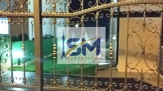 Stan, Trosoban, Prodaja, 117m2, Sremčica, Čukarica, Beogradska