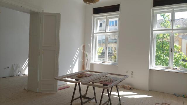 Stan, četvorosoban, Prodaja, 129m2, Centar, Gradska lokacija, Sombor