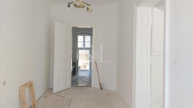 Stan, četvorosoban, Prodaja, 129m2, Centar, Gradska lokacija, Sombor