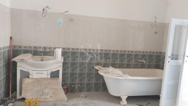 Stan, četvorosoban, Prodaja, 129m2, Centar, Gradska lokacija, Sombor