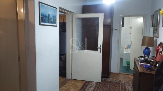 Kuća, Petosoban, Prodaja, 282m2, Josićko naselje, Gradska lokacija, Sombor