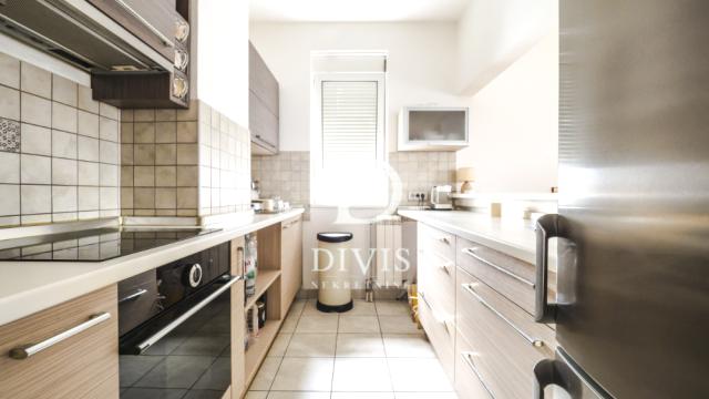 Stan, Trosoban, Prodaja, 70m2, Leskovačka