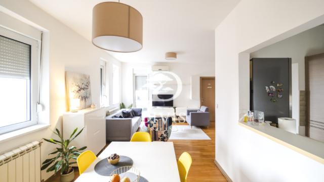 Stan, Trosoban, Prodaja, 70m2, Leskovačka