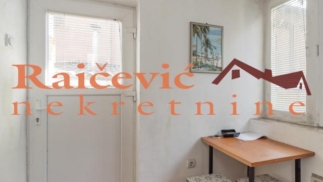 Stan, Jednoiposoban, Prodaja, 26m2, Čukarička padina, Čukarica, Radnicka