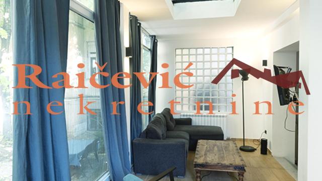 Kuća, Petosoban, Prodaja, 204m2, Stari grad, Studentski trg