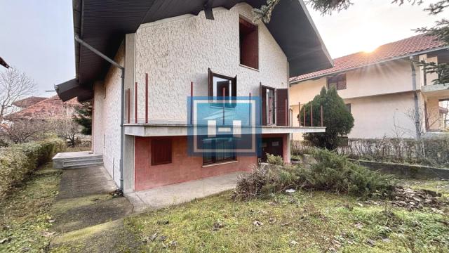 Kuća, Prodaja, 300m2, Budžino brdo, Gradska lokacija, Jagodina