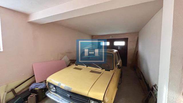 Kuća, Prodaja, 300m2, Budžino brdo, Gradska lokacija, Jagodina