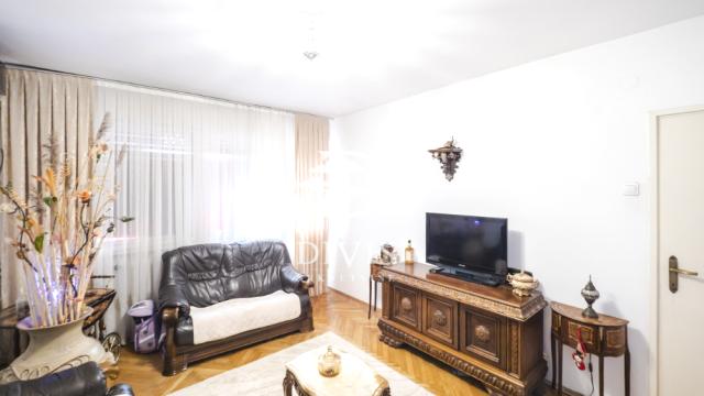 Stan, Troiposoban, Prodaja, 82m2, Ugrinovačka