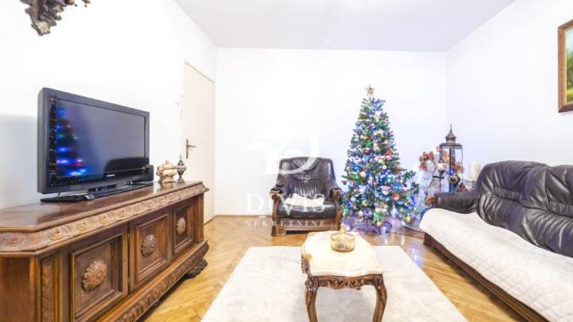 Stan, Troiposoban, Prodaja, 82m2, Ugrinovačka