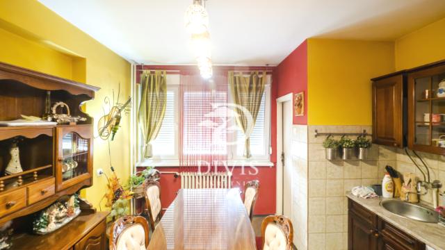 Stan, Troiposoban, Prodaja, 82m2, Ugrinovačka