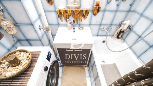 Stan, Troiposoban, Prodaja, 82m2, Ugrinovačka