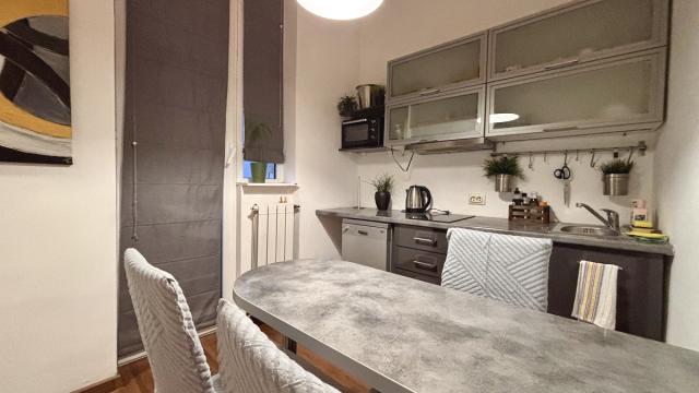 Stan, Dvosoban, Izdavanje, 50m2, Makedonska