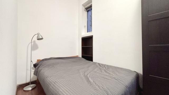 Stan, Dvosoban, Izdavanje, 50m2, Makedonska