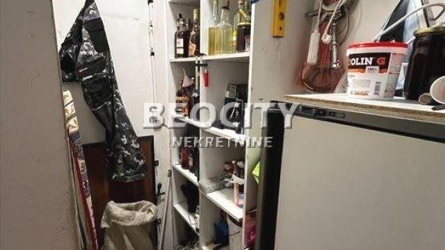 Stan, Petosoban, Prodaja, 136m2, Karaburma, Palilula, Dr Nika Miljanića